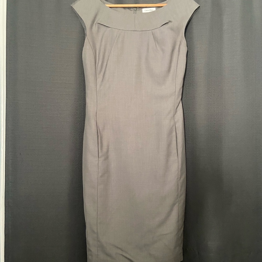 Calvin Klein business dress in dark grey size 4